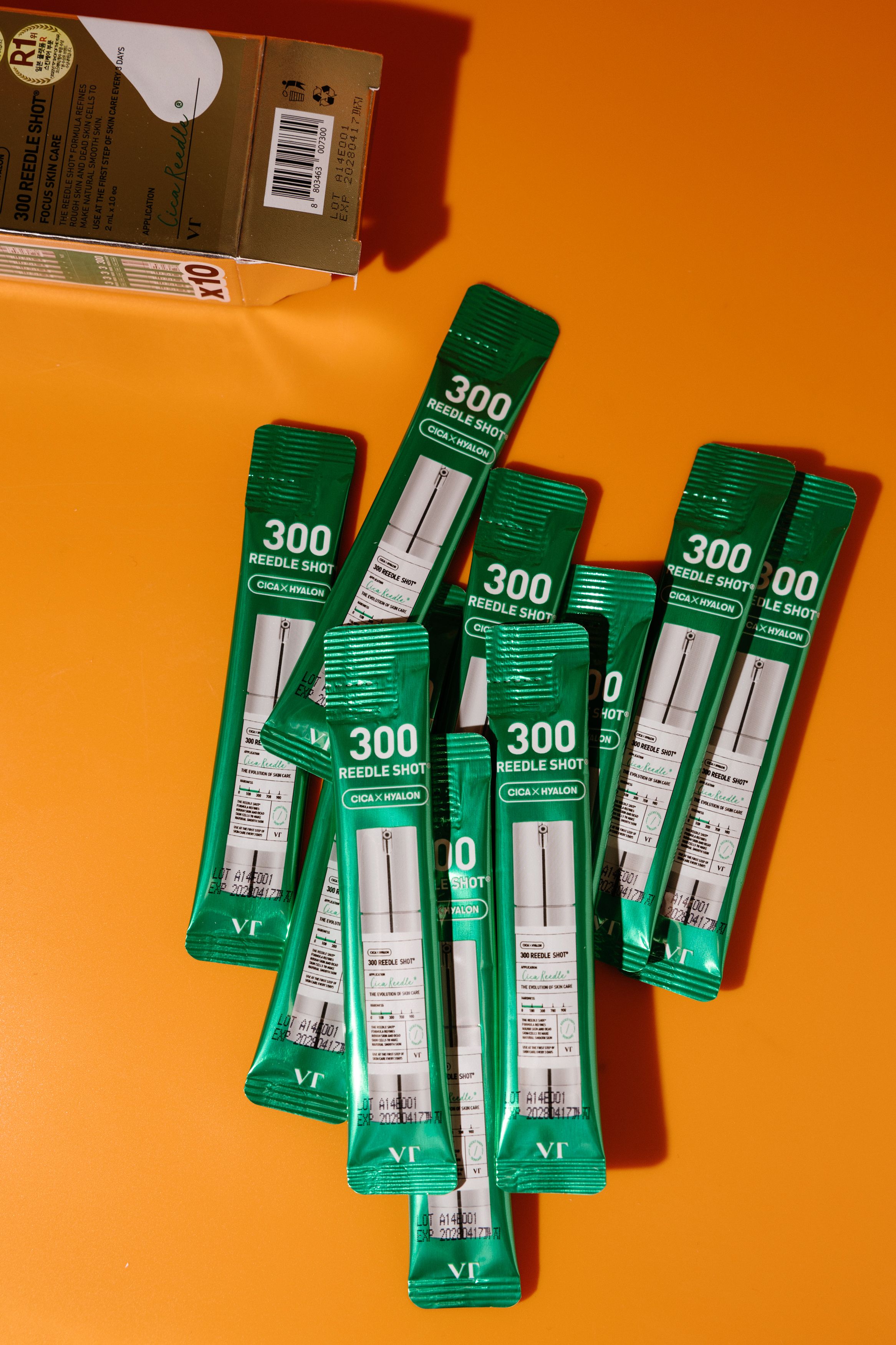 

Сыворотка - бустер для лица с микроиглами VT Reedle Shot 300 (2ml*10шт)