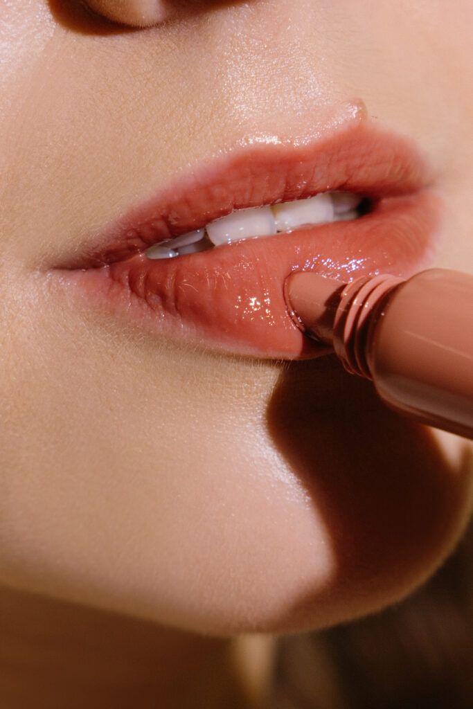 Бальзам-плампер для губ с пептидами REVERSE FORMULA Peptide Lip Plump Balm [Toasty Beige] 10ml