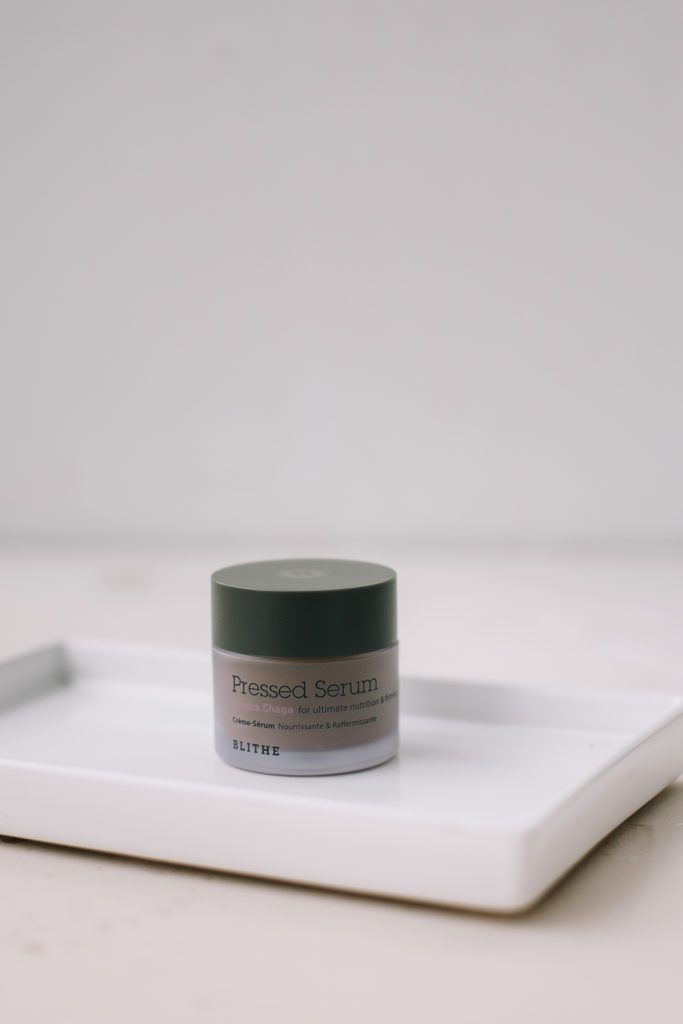 

BU// Cпрессованная крем-сыворотка Чага Тундра BLITHE Pressed Serum Chaga Tundra 27ml