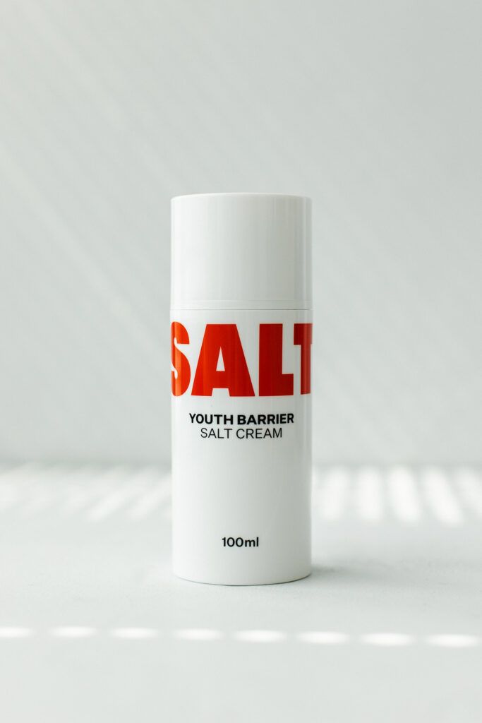 BU// Барьерный крем SALTRAIN Youth Barrier Salt Cream 100ml