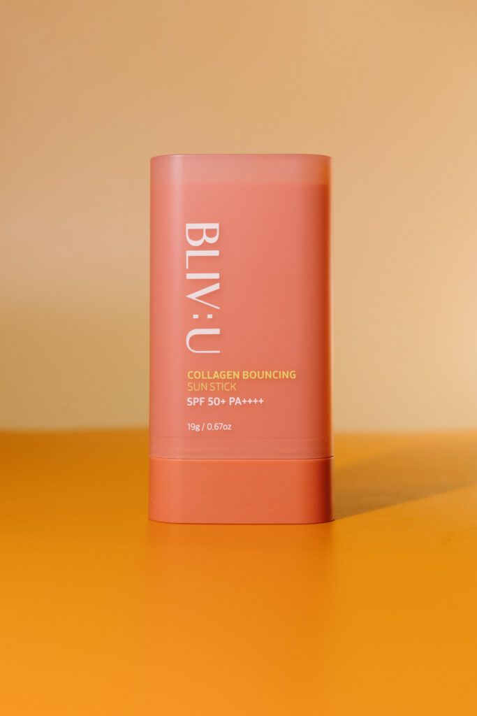 BU// Коллагеновый солнцезащитный стик BLIV:U Collagen Bouncing Sun Stick SPF50+PA++++ 19g