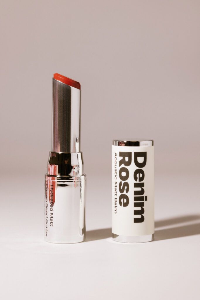 Матовый оттеночный бальзам для губ alternative stereo Acoustic Matt Balm [05 Denim Rose] 3g