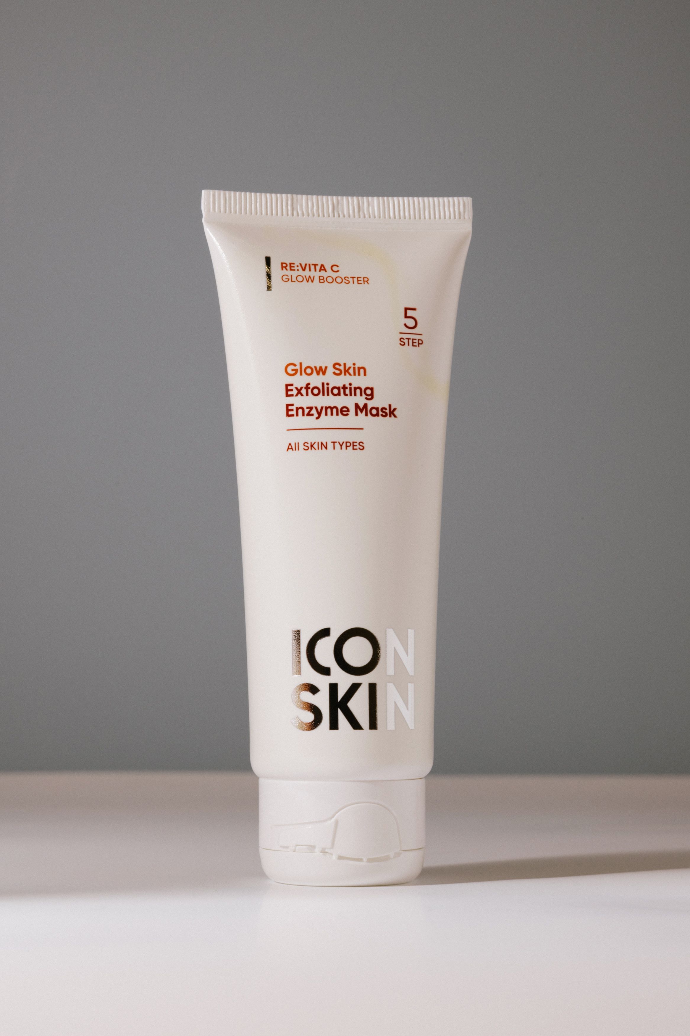 

Энзимная очищающая маска-гоммаж ICON SKIN Glow Skin Exfolianting Enzyme Mask 75ml
