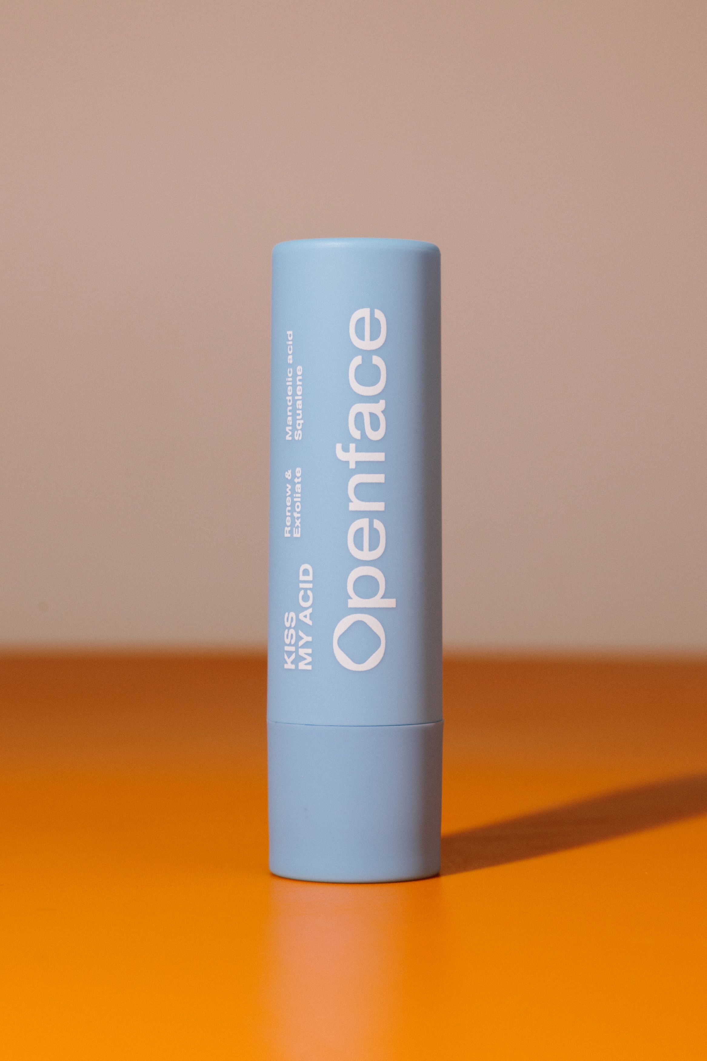 Обновляющий бальзам для губ с миндальной кислотой OPENFACE Kiss My Acid 3,4g