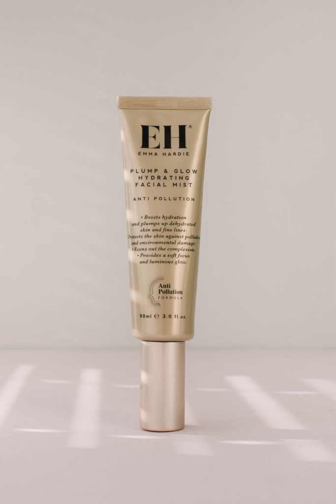 Мист с создает эффектом «второй кожи» и антиоксидантной защитой EMMA HARDIE Plump & Glow Hydrating Facial Mist 90ml 