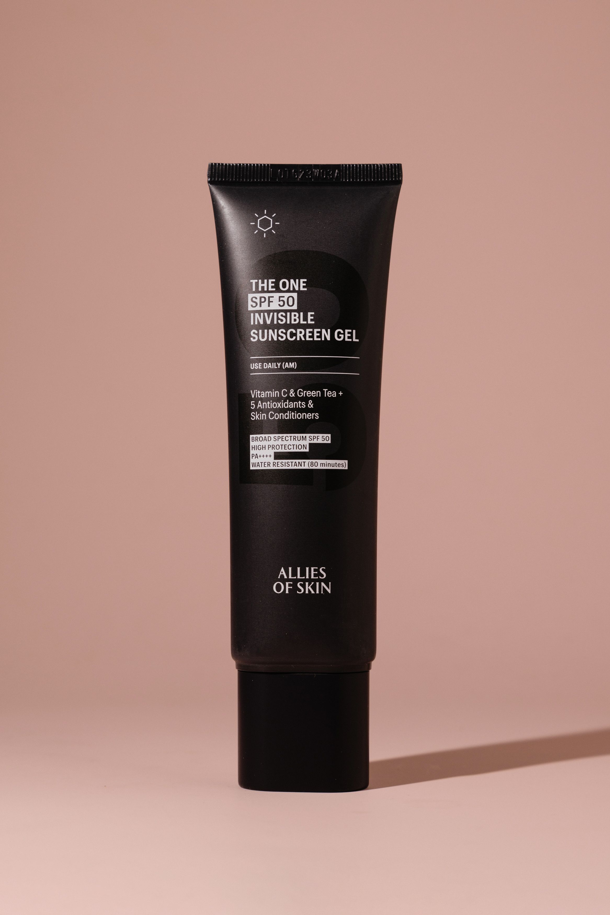 Невидимый солнцезащитный гель SPF50 ALLIES OF SKIN The One SPF50 Invisible Sunscreen Gel 90мл 9300₽