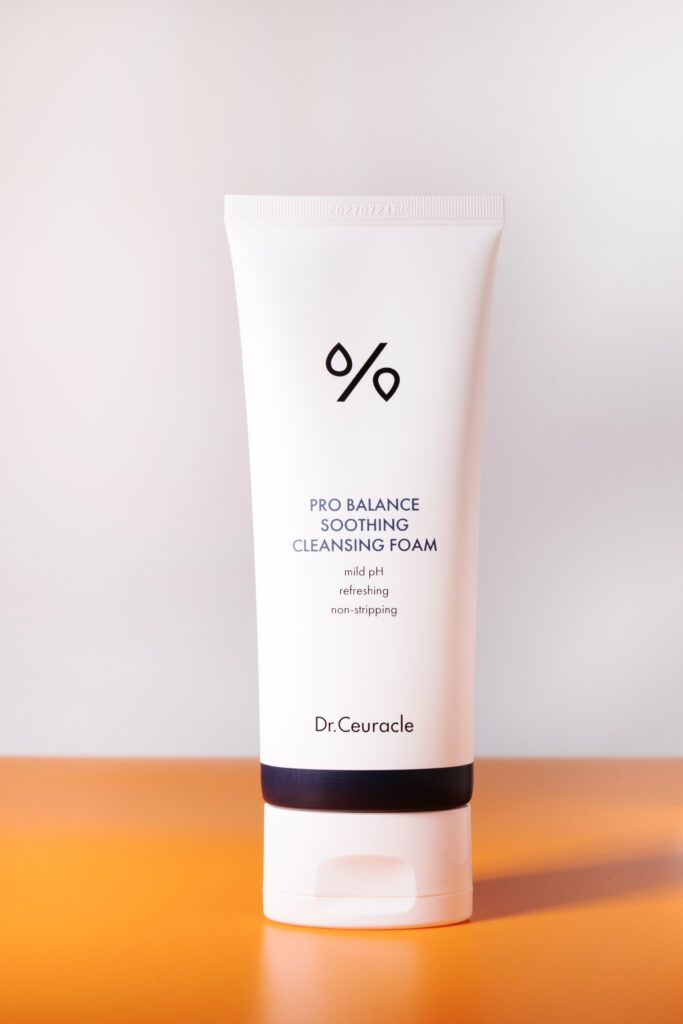 Смягчающая пенка для умывания с пробиотиками Dr. Ceuracle Pro Balance Soothing Cleansing Foam 150 ml 