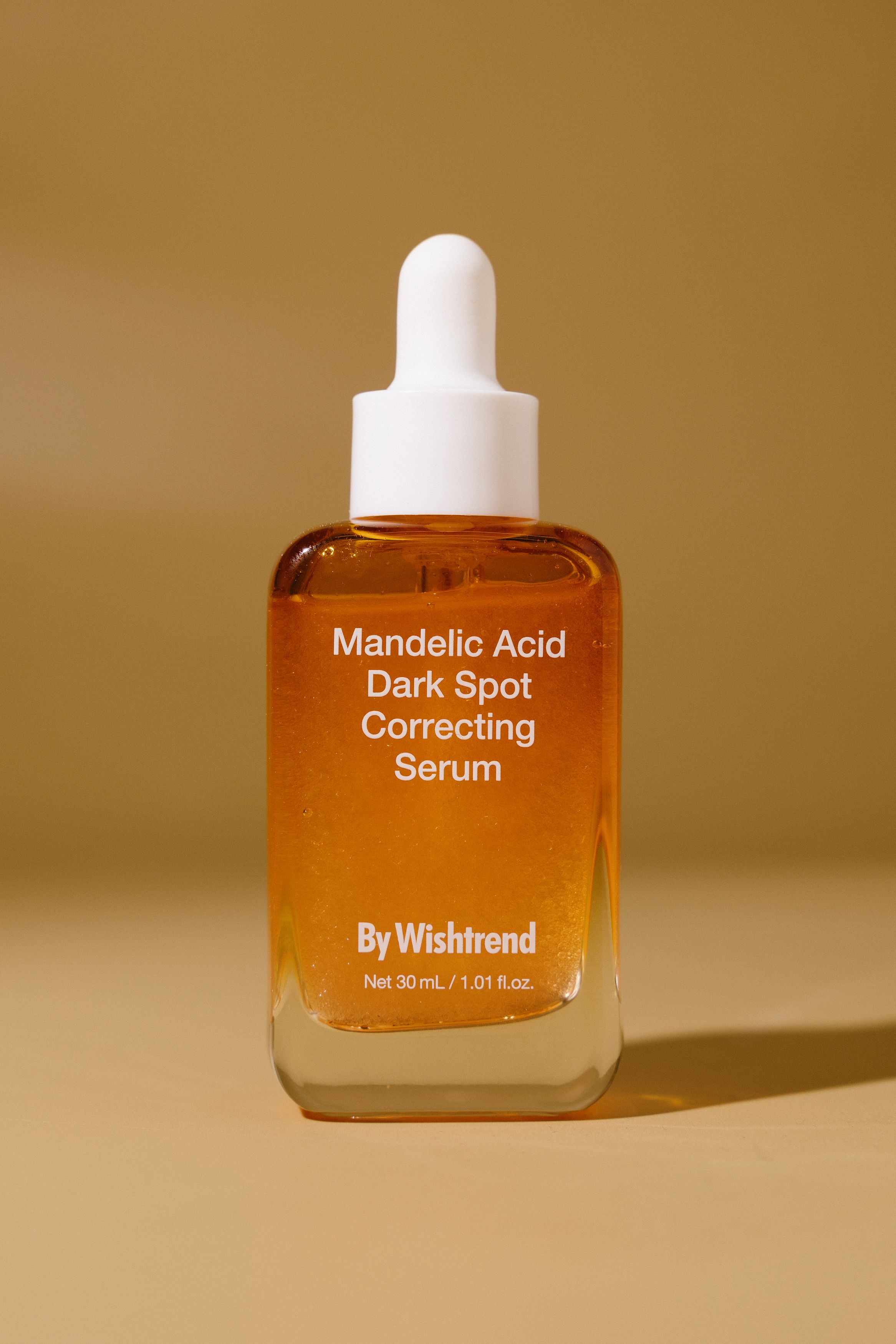 Миндальная сыворотка для лица BY WISHTREND Mandelic Acid Dark Spot Correcting Serum 30ml