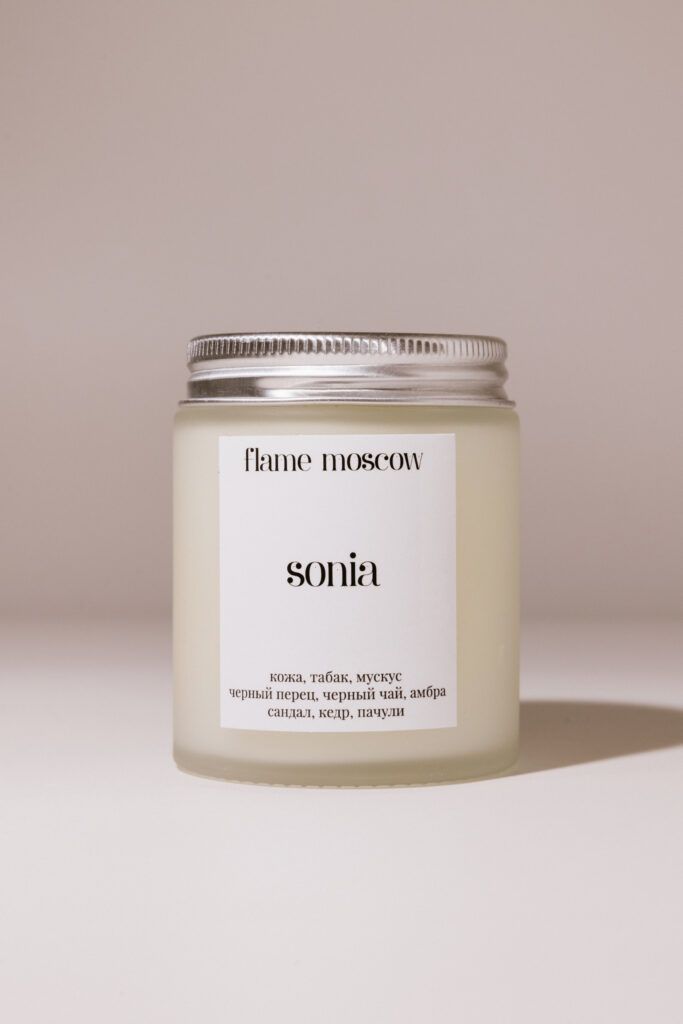 

Свеча матовая Flame Moscow Sonia 110ml