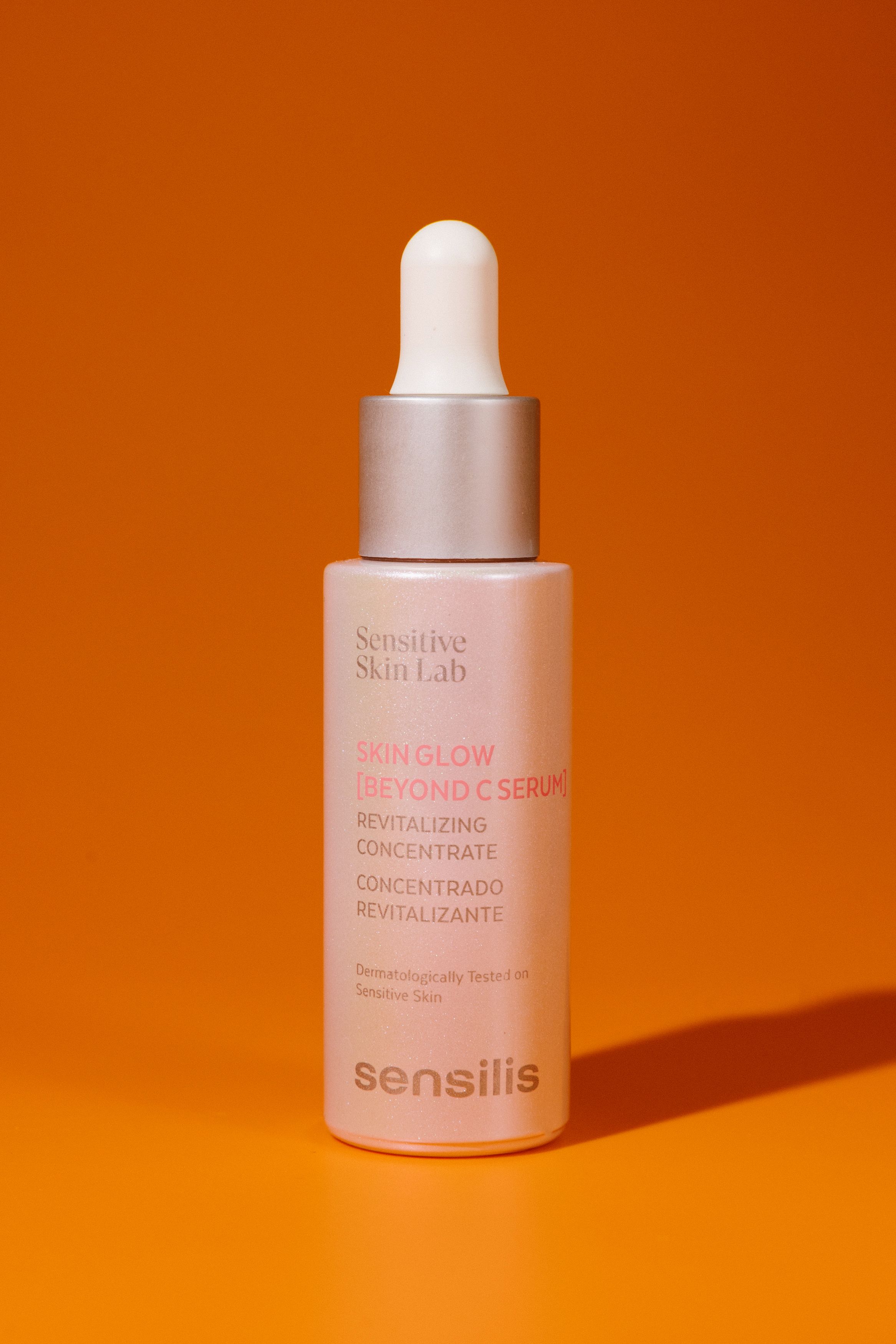 Концентрированная восстанавливающая сыворотка SENSILIS Skin Glow [Beyond C Serum] Revitalising Concentrate 30ml