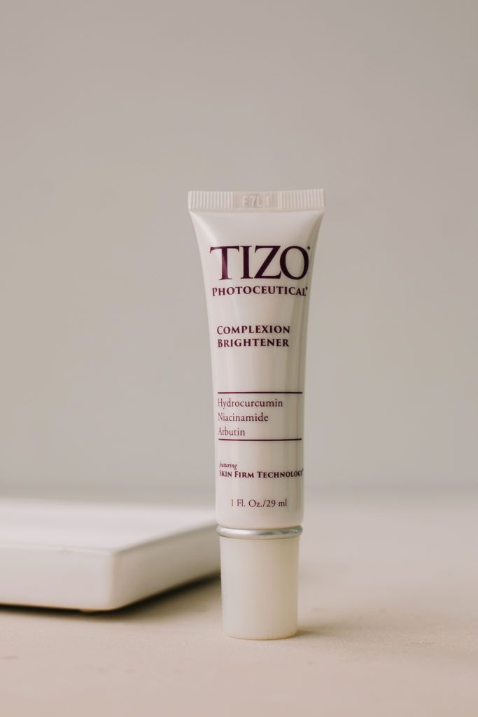 Увлажняющий крем, выравнивающий цвет лица TiZO Photoceutical Complexion Brightener 29ml