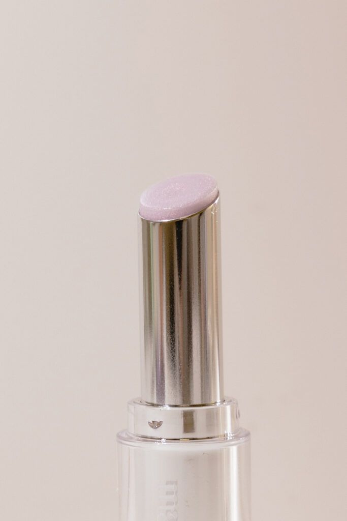 Тающий хайлайтер-стик "Утренняя заря" MAD PEACH Milky Way Highlighter Stick [04 Aurora] 3,4g 