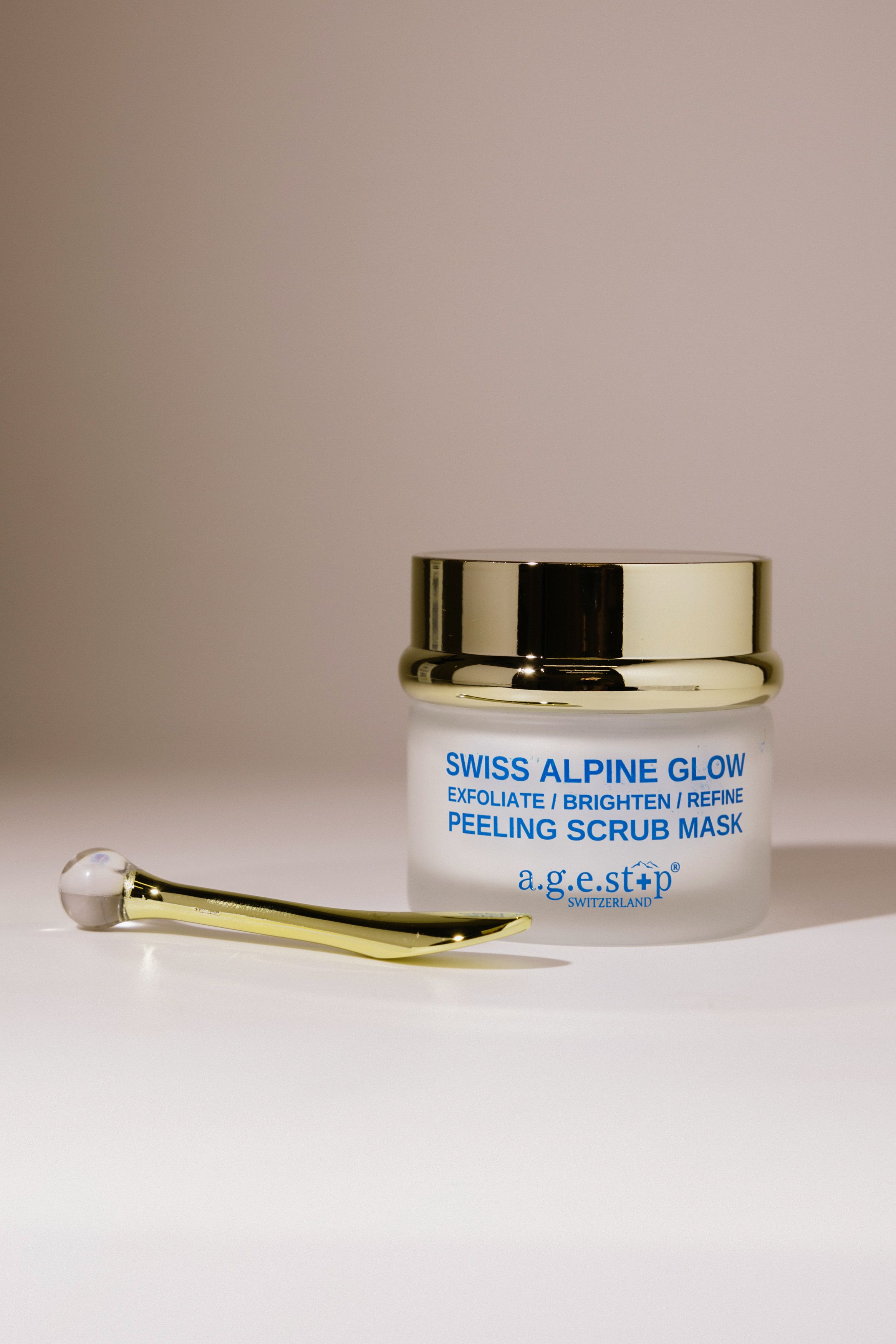 Универсальный пилинг-скраб-маска A.G.E.STOP SWITZERLAND Swiss Alpine Glow Exfoliate/Brighten/Refine Peeling Scrub Mask 50ml