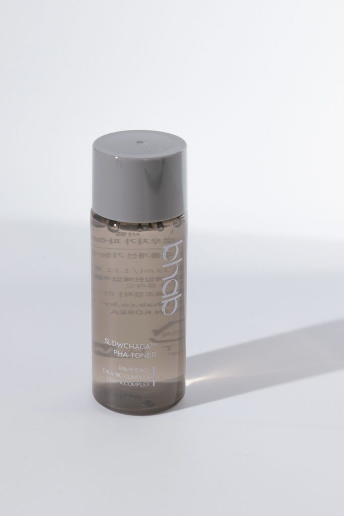 Мягкий тонер с PHA кислотой и экстрактом чайного гриба BHAB Slowchaga PHA Toner 33ml