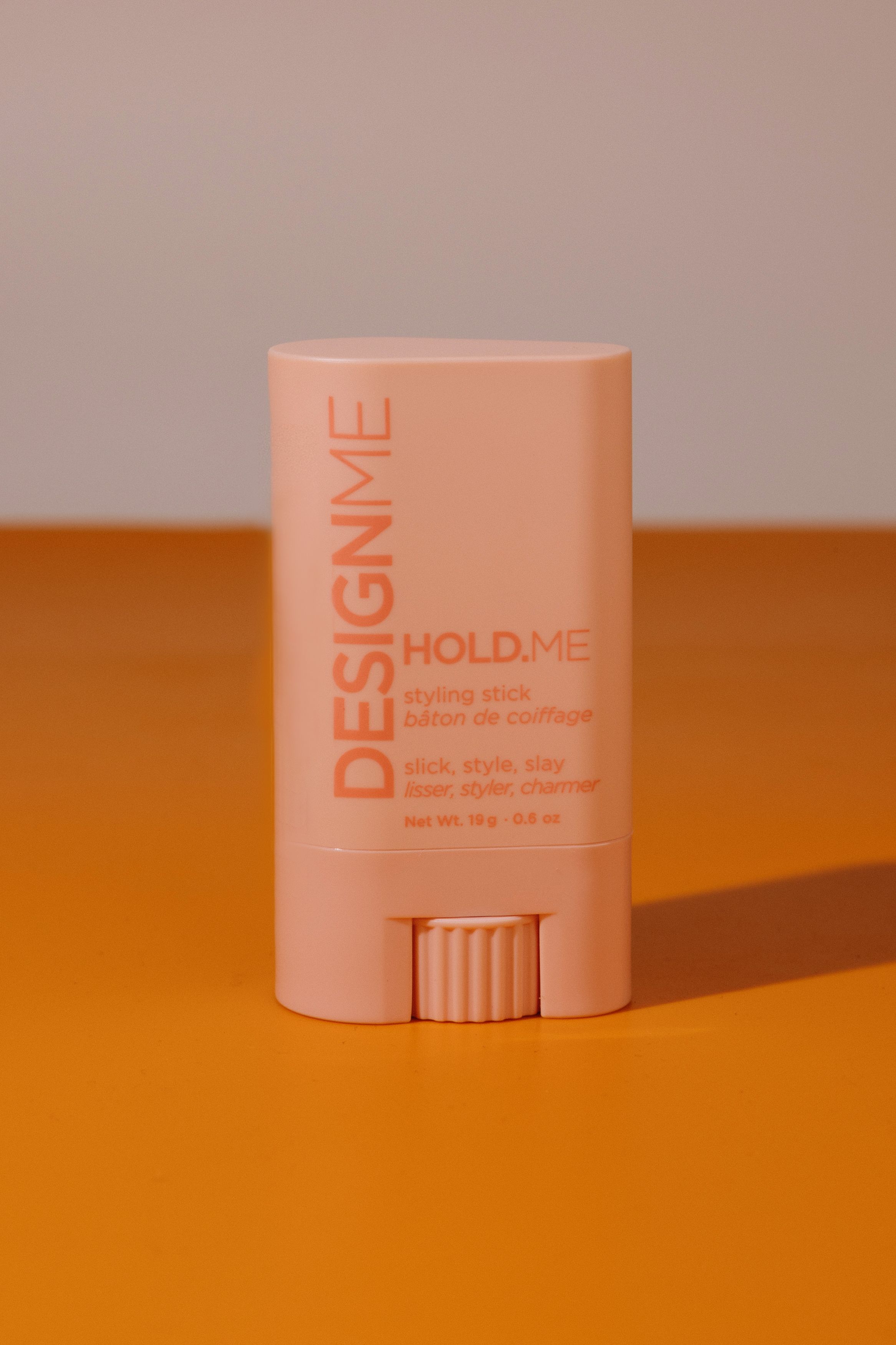 Разглаживающий воск-стик для волос  DESIGN ME19g