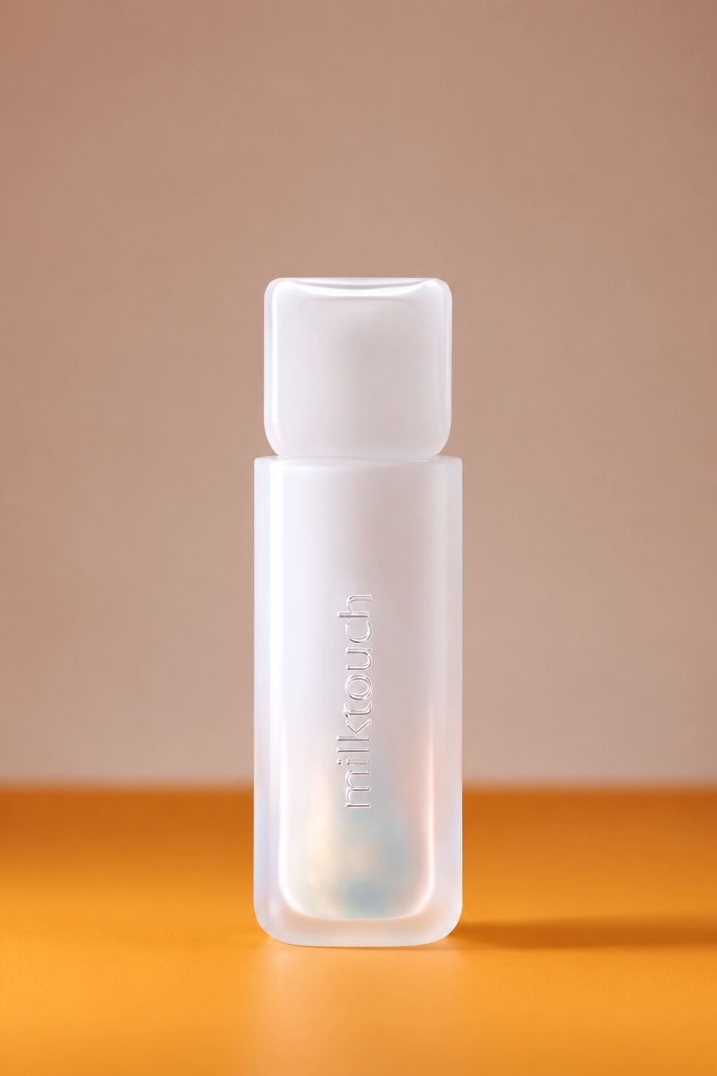 

Блеск для губ [03 Ocean Dew] milktouch Dew Stain Sheer Aurora Gloss 4г