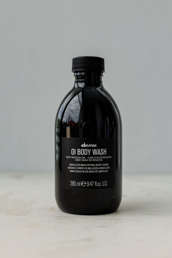 

Гель для душа для абсолютной красоты тела DAVINES OI Body Wash 280ml