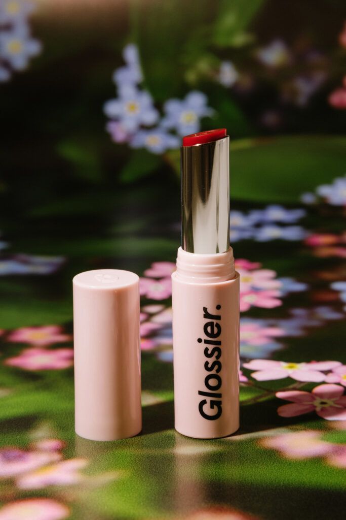

Оттеночный питательный бальзам для губ Glossier Ultralip [Vesper] 3g