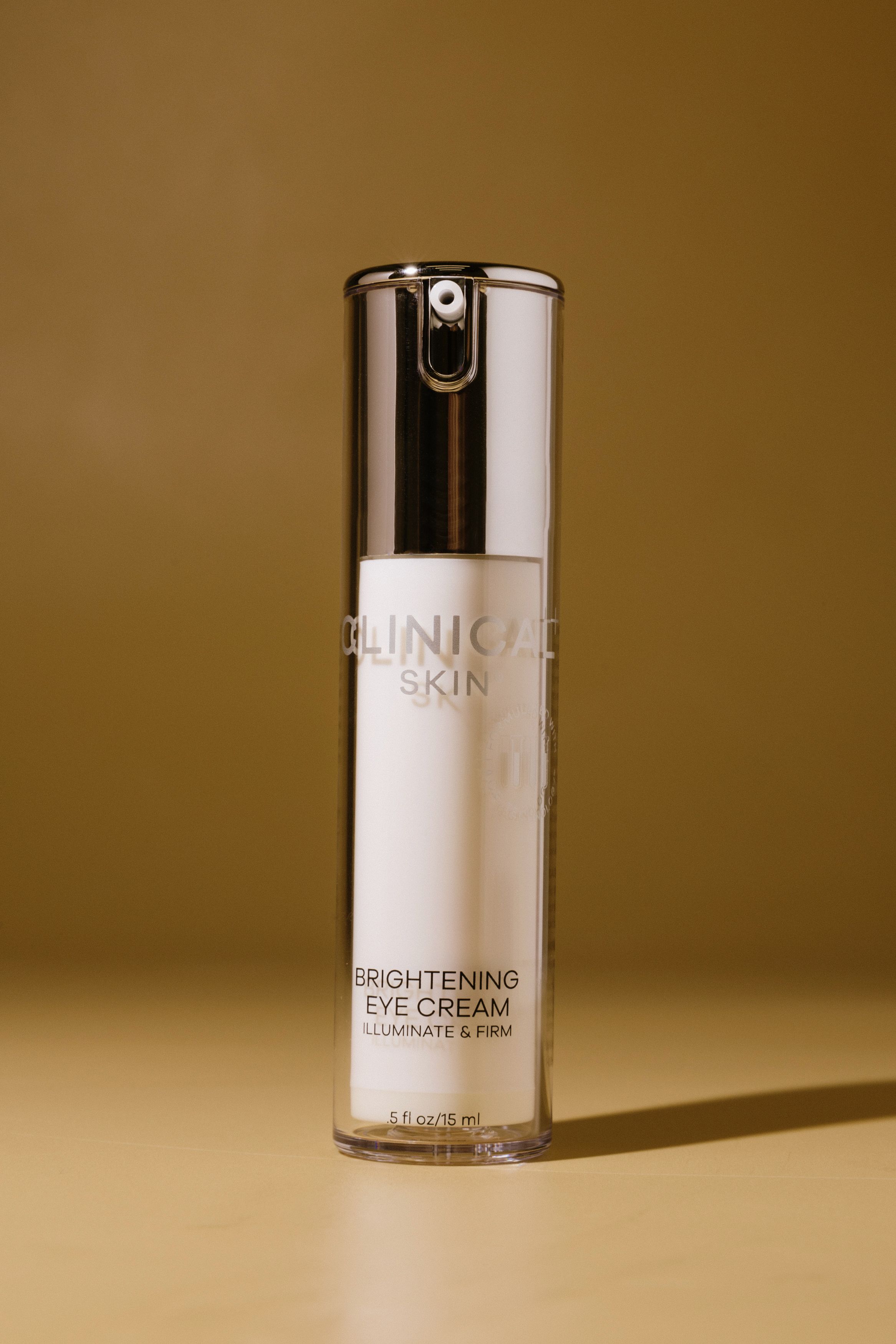 

Крем для кожи вокруг глаз для увлажнения и сияния CLINICAL SKIN Brightening Eye Cream 15ml