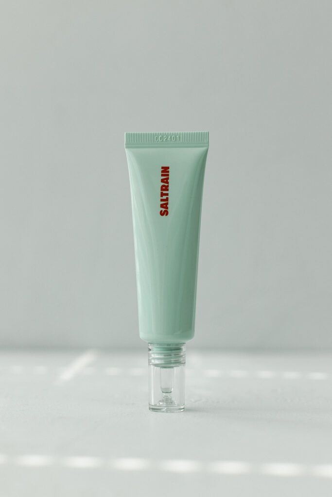 BU// Точечная сыворотка для работы с покраснениями SALTRAIN Red Spot Serum 25ml 