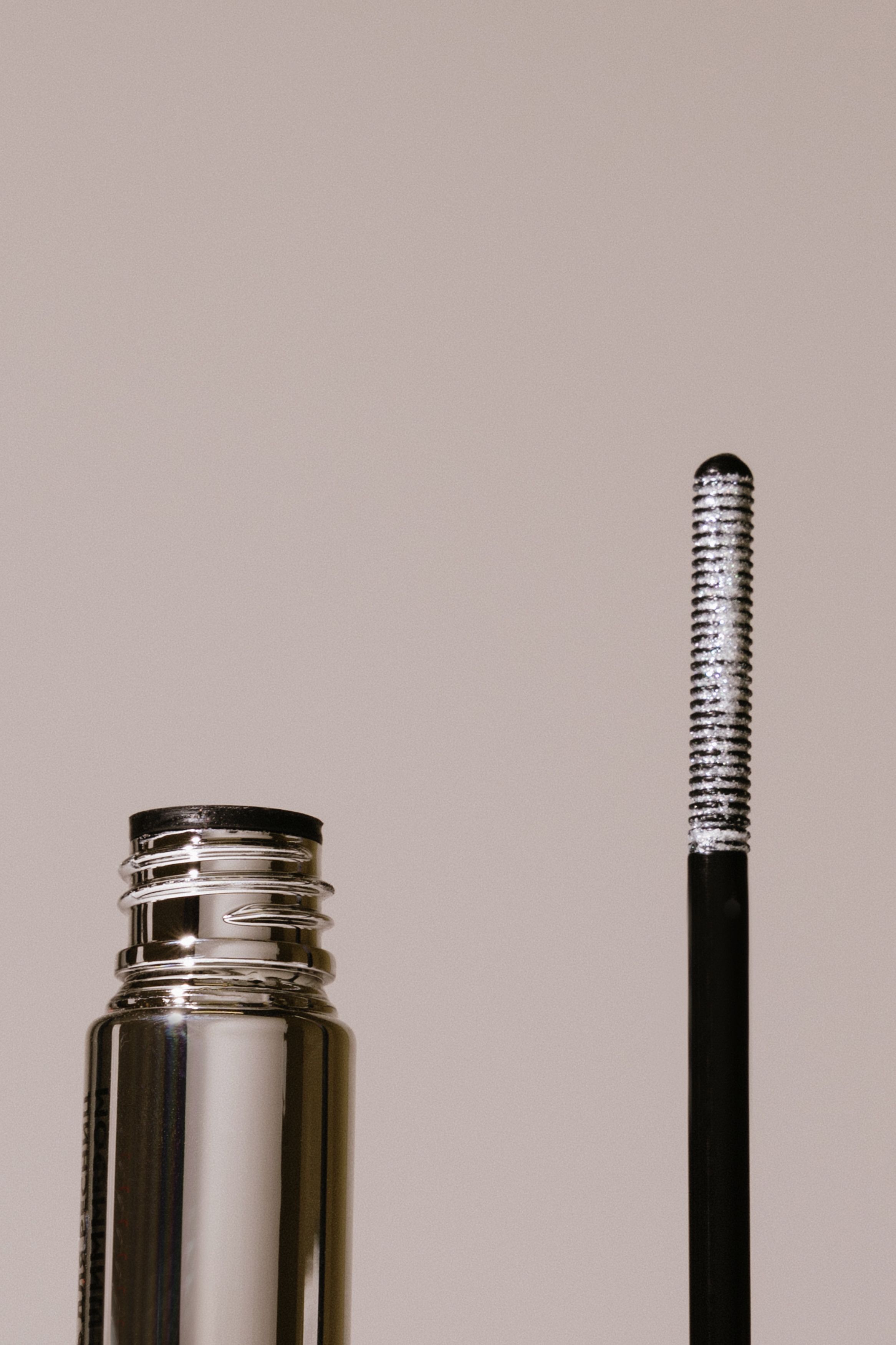 

Тушь для ресниц с шиммером Real Silver MIAMITATS 7g