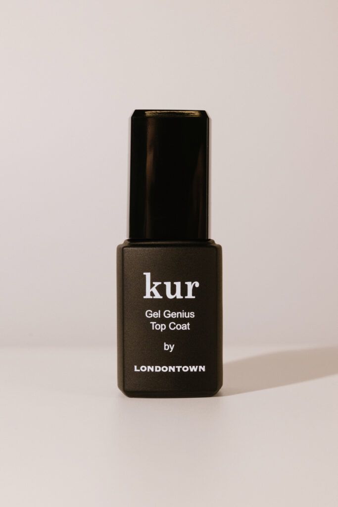 Топ покрытие с гель-эффектом Londontown Kur Gel Genius Top Coat 12ml