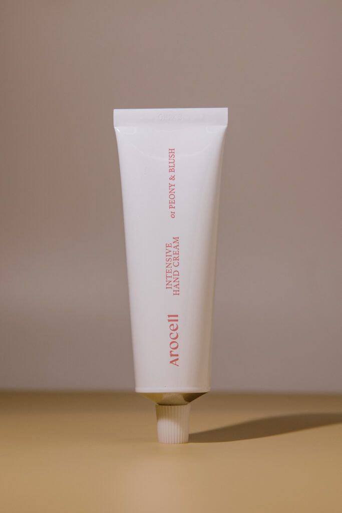 Омолаживающий крем для рук Arocell Intensive Hand Cream [01 Peony blush] 50ml